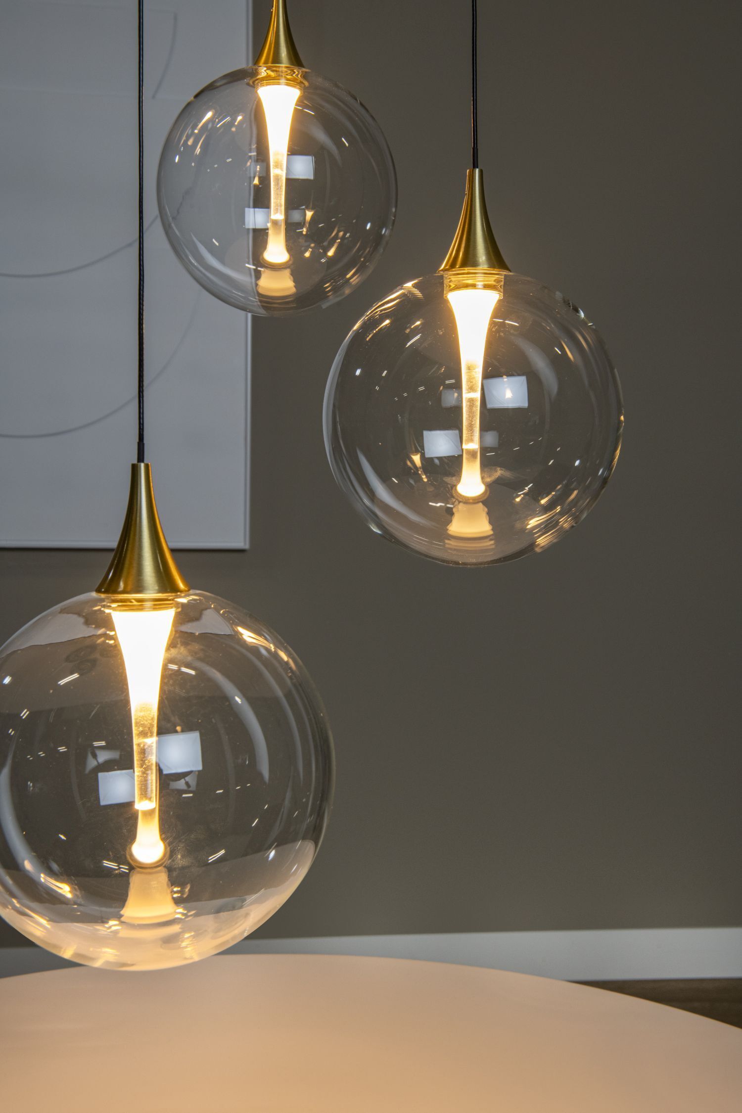 Hängelampe, Glaslampe, Klarglas, goldene Fassung, Leuchte