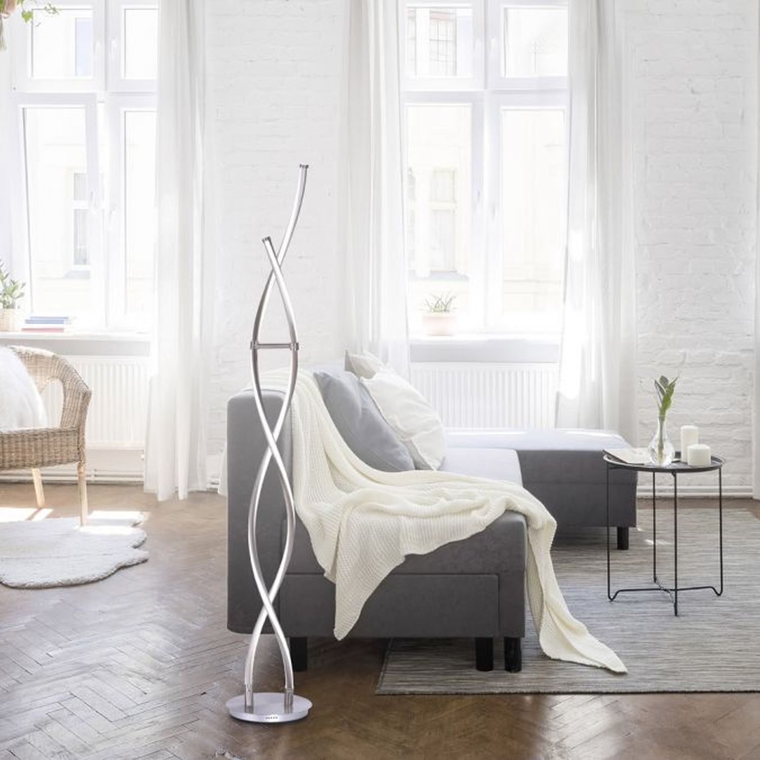 LED Stehleuchte Wellen in Stahl dimmbar 53 W 140 cm Moebel, Lampe, Kerze, Stuhl