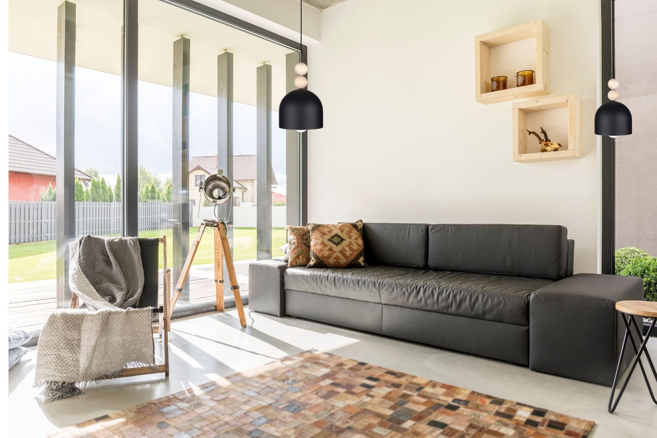 Schwarze Hängeleuchte Metall Holz Ø17 cm E27 wohnlich Innenarchitektur, Inneneinrichtung, Lampe, Wohnzimmer, Couch