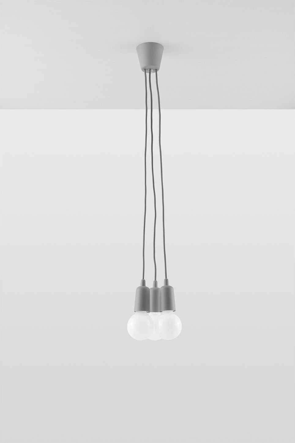 Verstellbare Hängelampe NESSA Grau Tiefe bis 90cm