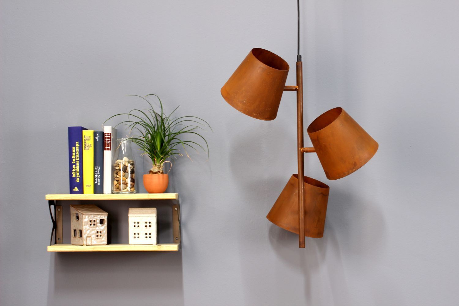 Lampe, Pflanze, Mobiliar