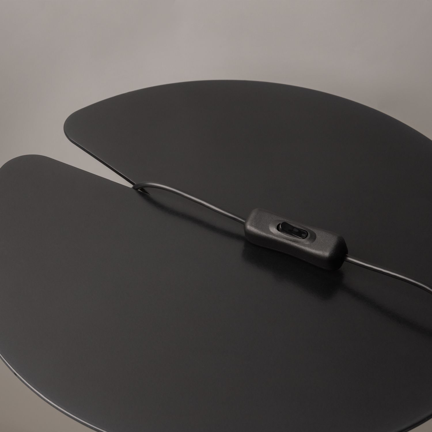 Tischleuchte Aluminium Glas LED Ø 20 cm 27,2 cm in Gold Moebel, Tabelle