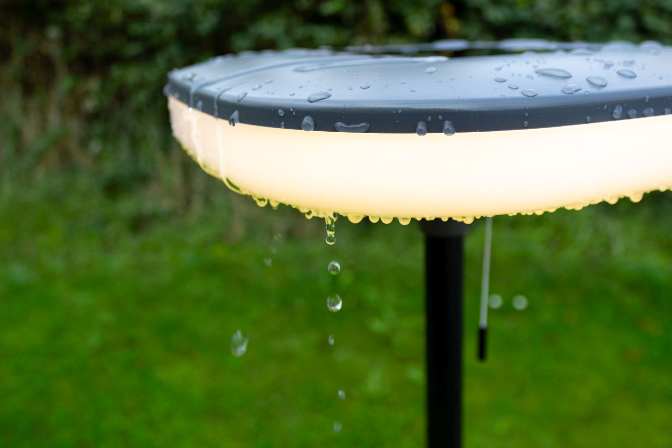 LED Solar Wegeleuchte dimmbar Zugschalter 170 cm IP54