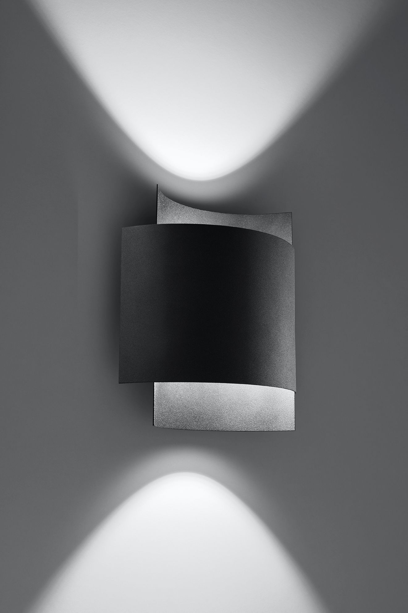indirekte Wandleuchte Schwarz Up Down Metall Treppe Flur