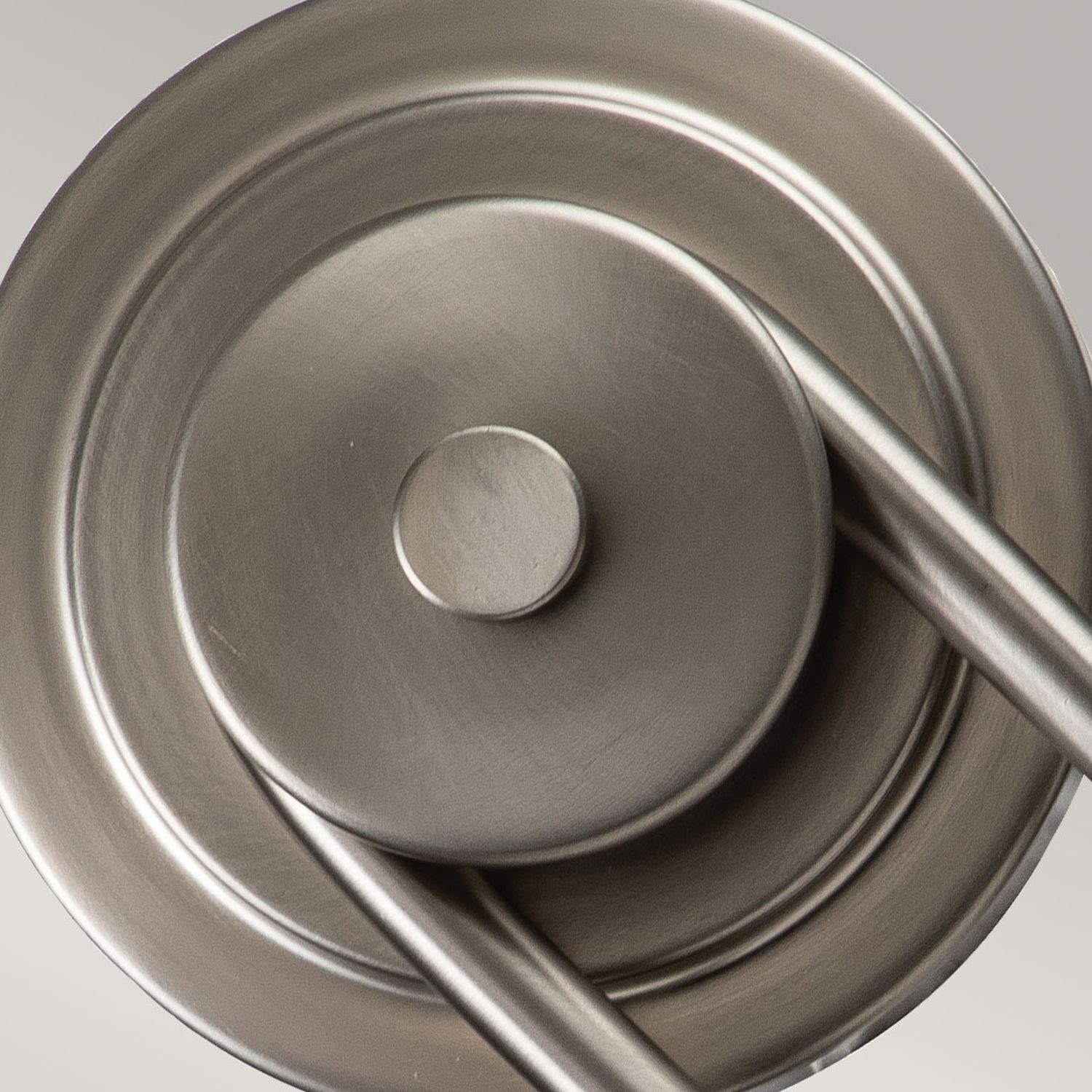 Wandleuchte Metall H: 27 cm Nickel gebürstet E14 Modern Griff